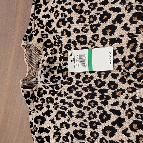 New! Palette Mock-Neck Sleeveless Sweater Cheetah Large - Picture 4 of 6